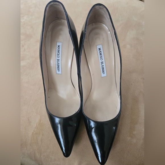 Manolo Blahnik BB 105 Pumps Patent Leather Black Heels, Size 39, 2 Dust Bags - Picture 2 of 7